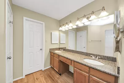 714 Country Place Drive #D, Houston, TX 77079 - Photo 22