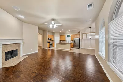 2119 Kingfisher Court, League City, TX 77573 - Photo 2