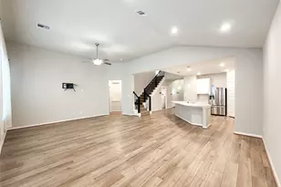 10714 Cliffs View Dr Dr, Rosharon, TX 77583 - Photo 12