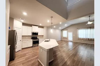 10714 Cliffs View Dr Drive, Rosharon, TX 77583 - Photo 8