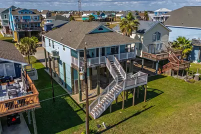 12922 Buccaneer Parkway, Freeport, TX 77541 - Photo 4