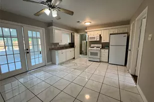 814 Globe St, Houston, TX 77034 - Photo 6