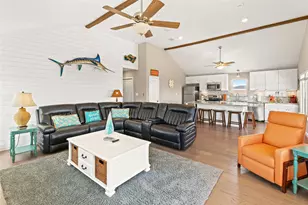 147 Pieces of 8, Freeport, TX 77541 - Photo 14