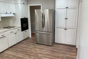 210 Southern Oaks Dr, Lake Jackson, TX 77566 - Photo 6