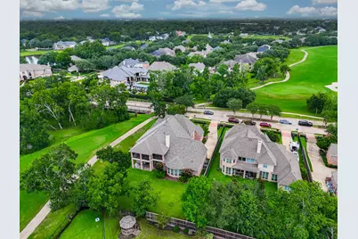 10 Waters Lake Boulevard, Missouri City, TX 77459 - Photo 2