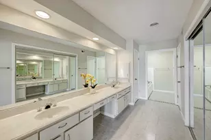 2601 S Broadway St, La Porte, TX 77571 - Photo 18