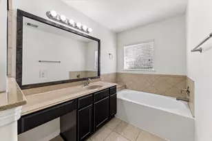 10942 Chazenwood Dr, Houston, TX 77064 - Photo 18