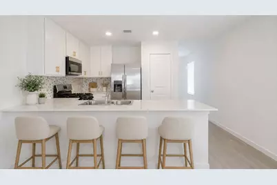 3143 Savannah Rose Drive, Angleton, TX 77515 - Photo 4