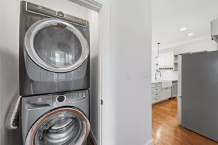 704 Burleson St, Brenham, TX 77833 - Photo 8