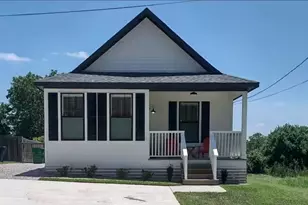 704 Burleson St, Brenham, TX 77833 - Photo 24