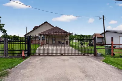 390 County Road 4871, Dayton, TX 77535 - Photo 34