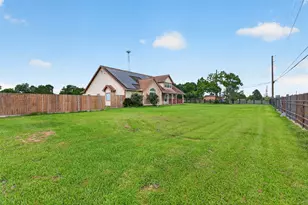 390 County Rd 4871, Dayton, TX 77535 - Photo 36