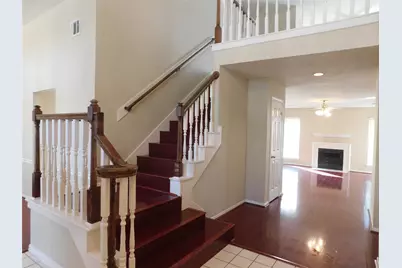 122 High Meadows Drive, Sugar Land, TX 77479 - Photo 6