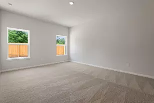 8214 Burnt Orchid Dr, Houston, TX 77016 - Photo 6