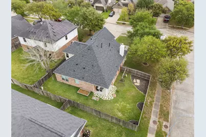 2018 Knoll Oak Lane, Richmond, TX 77469 - Photo 6