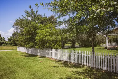 10753 Track Rd E, Cat Spring, TX 78933 - Photo 38