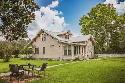 10753 Track Rd E, Cat Spring, TX 78933 - Photo 8