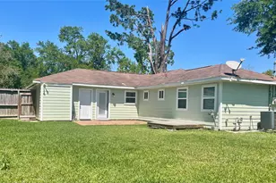 7953 Turquoise Ln, Houston, TX 77055 - Photo 4