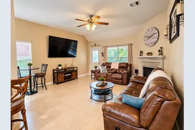 1811 Winding Trail Lane, Alvin, TX 77511 - Photo 6