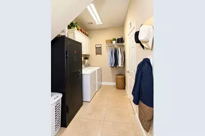 1811 Winding Trail Lane, Alvin, TX 77511 - Photo 10