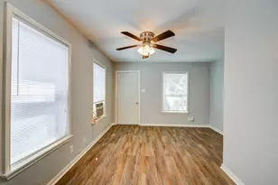 206 Frawley St, Houston, TX 77009 - Photo 10