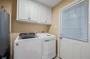 203 N Bayou Bend Dr, Baytown, TX 77521 - Photo 20