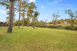 203 N Bayou Bend Dr, Baytown, TX 77521 - Photo 22