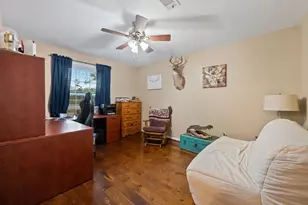 203 N Bayou Bend Dr, Baytown, TX 77521 - Photo 18