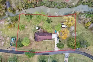 203 N Bayou Bend Dr, Baytown, TX 77521 - Photo 1