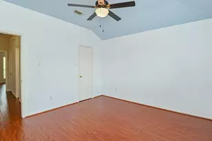 1030 Riverwood Dr, Dickinson, TX 77539 - Photo 40