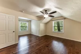 1006 Amesbury Ct, Huntsville, TX 77340 - Photo 20