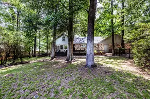 1006 Amesbury Ct, Huntsville, TX 77340 - Photo 20