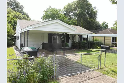 1606 Walton Street, Houston, TX 77009 - Photo 1