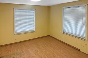 619 N Avenue C, Freeport, TX 77541 - Photo 4