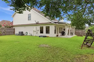 1801 Lindsay Ln, Port Neches, TX 77651 - Photo 34