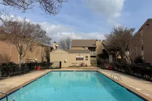 10211 Sugar Branch Dr, Houston, TX 77036 - Photo 14