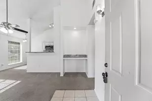 10015 Ridgecoral Dr, Houston, TX 77038 - Photo 2