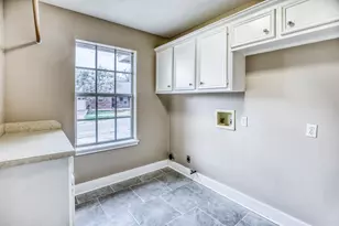 114 Park Pl, La Grange, TX 78945 - Photo 14