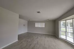 1903 Britton St, Baytown, TX 77520 - Photo 6