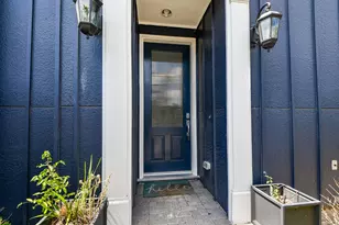 703 Bringhurst St, Houston, TX 77020 - Photo 2