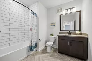 6804 Westview Dr, Houston, TX 77055 - Photo 22