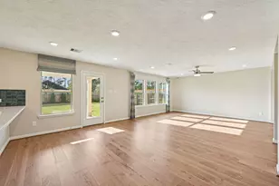 4751 Sprout Crk Ct, Conroe, TX 77304 - Photo 10