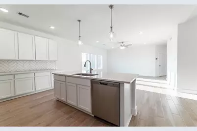 646 Escondido Drive, Dayton, TX 77535 - Photo 8