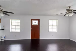 629 13th Ave N, Texas City, TX 77590 - Photo 6