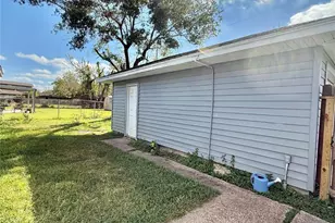 521 Cypress Ave, Crosby, TX 77532 - Photo 18