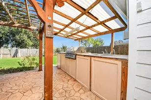 11115 Opal Glen Ln, Houston, TX 77075 - Photo 14
