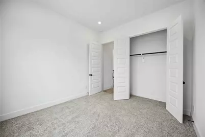 8107 Calhoun Road, Houston, TX 77033 - Photo 14