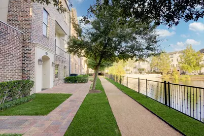 9627 Fannin Station W, Houston, TX 77045 - Photo 2