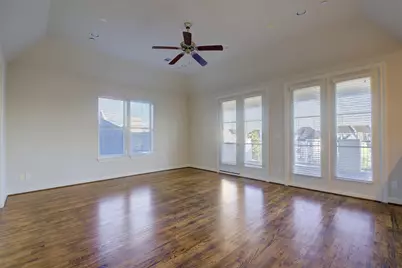 9627 Fannin Station W, Houston, TX 77045 - Photo 14