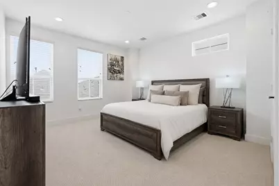 2056 Johanna Drive #F, Houston, TX 77055 - Photo 10